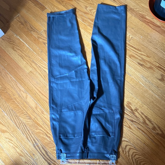 Simons Faux-Leather Pants - Picture 3 of 3